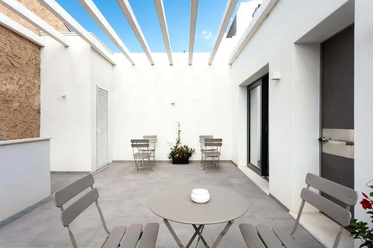 Double D House Bed & Breakfast Olbia Italy