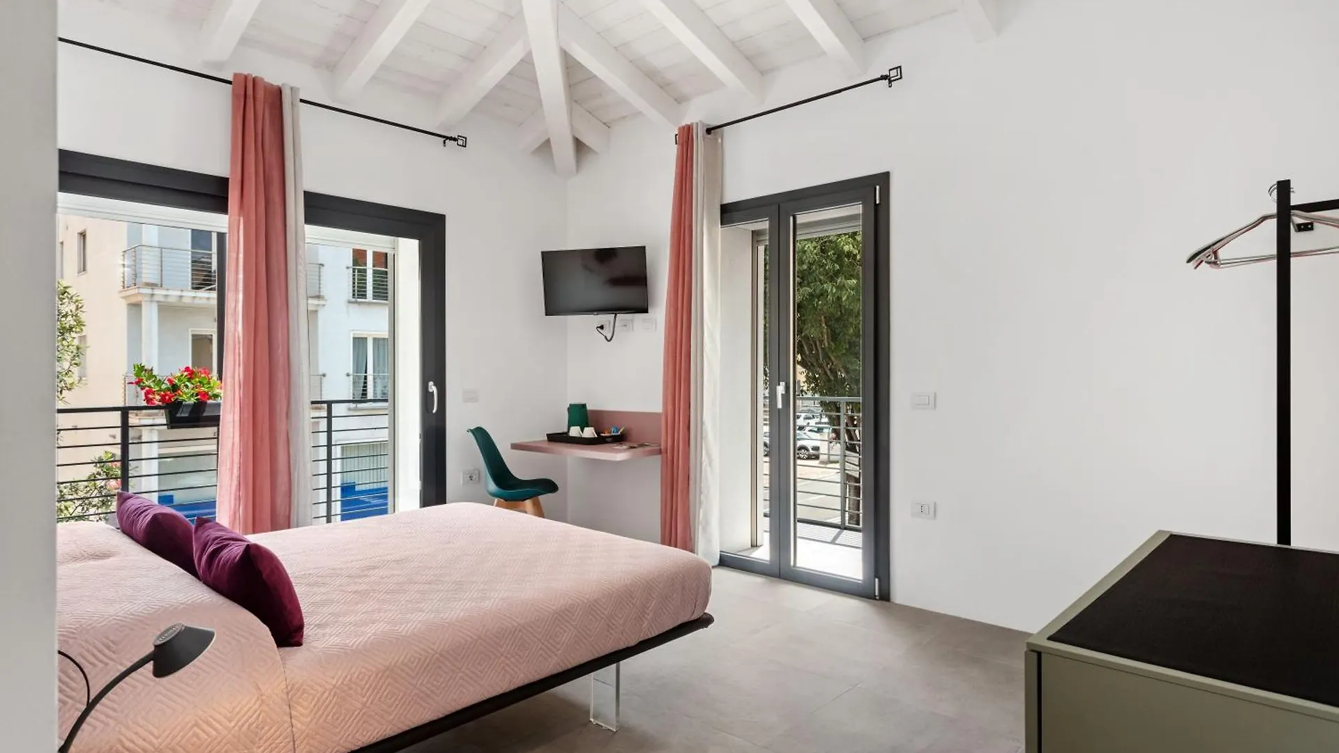 Double D House Bed & Breakfast Olbia Italy